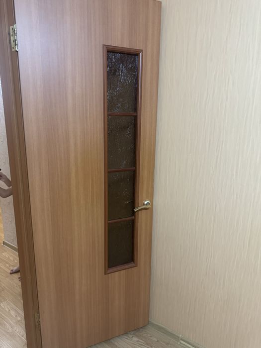 Продам двери межкомнатные б/у