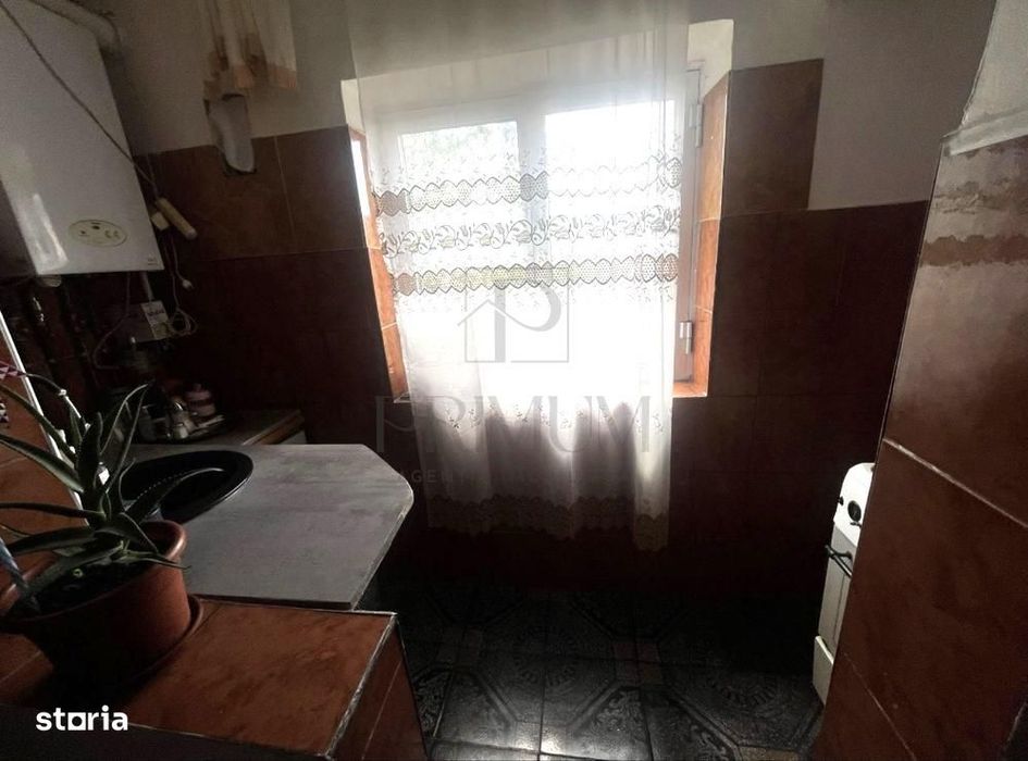 Soarelui - 2 Camere - Etaj Intermediar - Centrala Proprie - Decomandat
