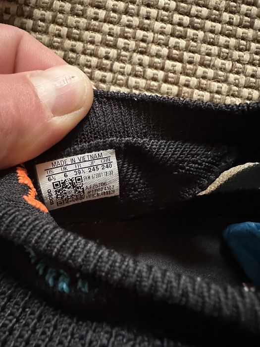 Adidasi adidas marimea 39.5