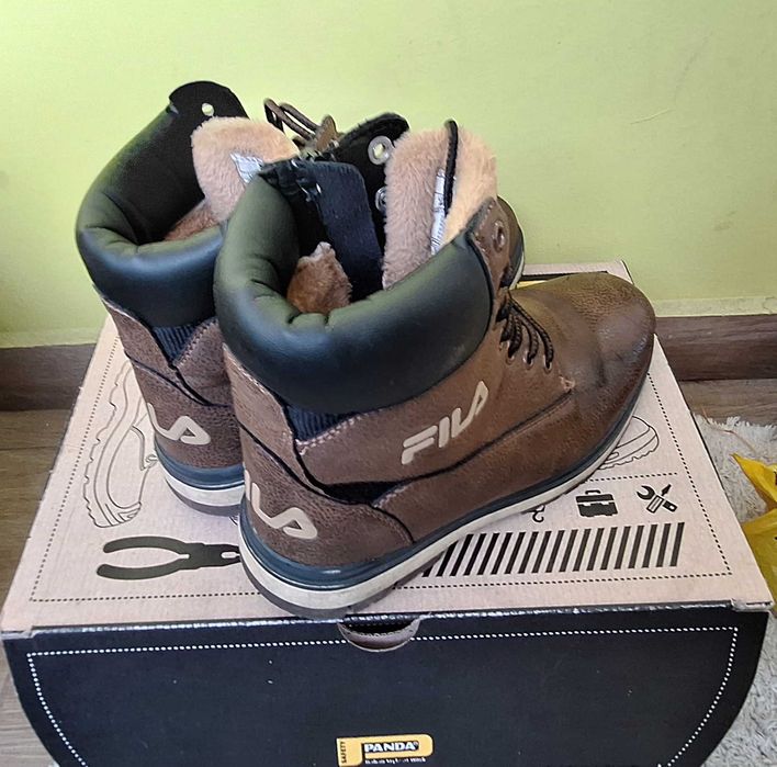 юношески спортни обувки много запазени