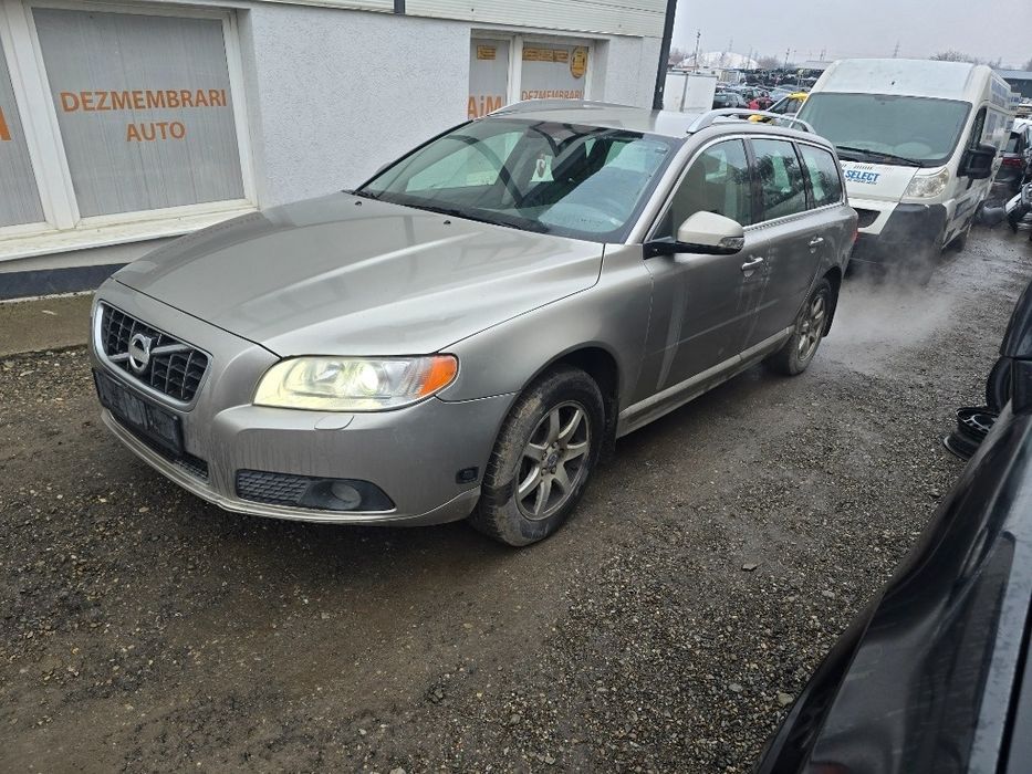 Dezmembrez Volvo V70 Iii Bw, 135 2011 2.5 T B 5254 T10 170Kw|231Hp
