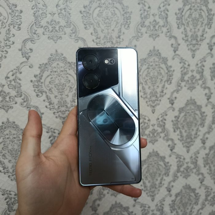 Продам смартфон Tecno Pova 5 Pro 5G