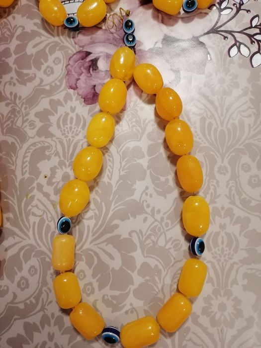 Броеници полукехлибар 7лв лв за брой