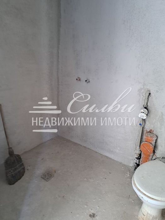 Продава се Тристаен апартамент в Шумен, Добруджански - 90 кв.м за 1275 €/кв.м - Снимка #5