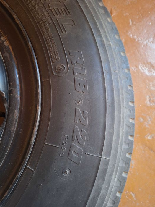 7.50R16LT BRIDGESTONE шина диска автобус афтобус исузи с камерой