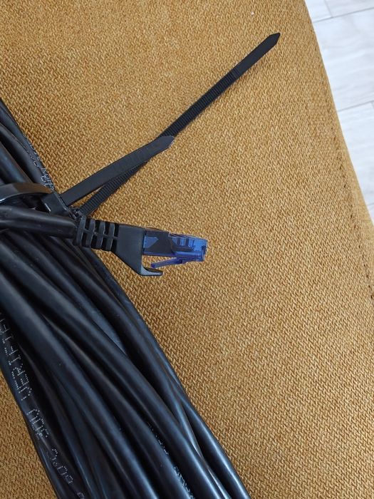 Cablu de rețea CAT 6 UTP, 6 metri, mufat RJ45, negru