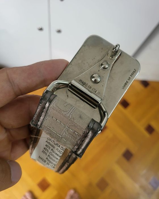 Продам женский ремень Ferre