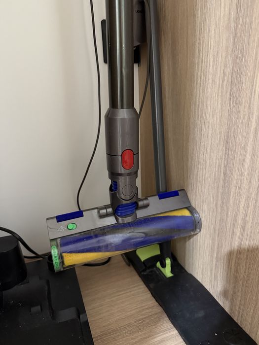 Пылесос Dyson V15 Detect