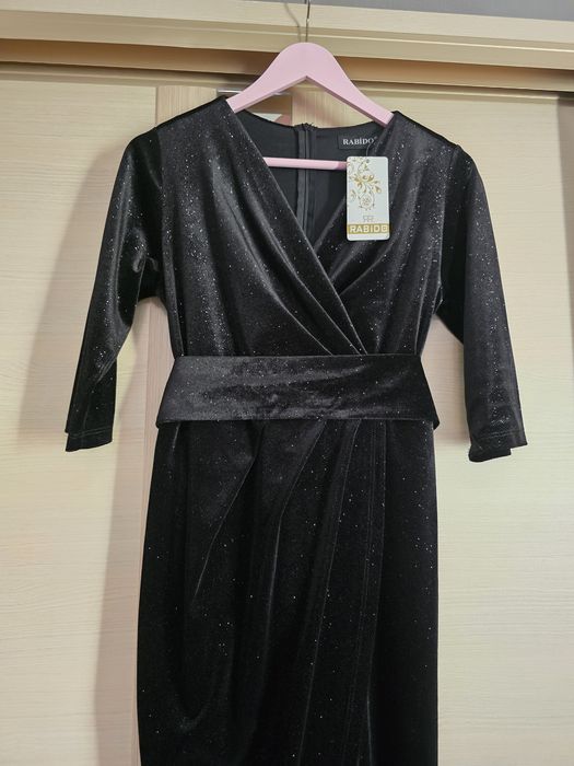 Rochie catifea neagra cu sclipici