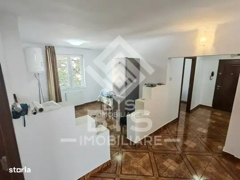Apartament 4 camere etaj 2 — fotografia 3