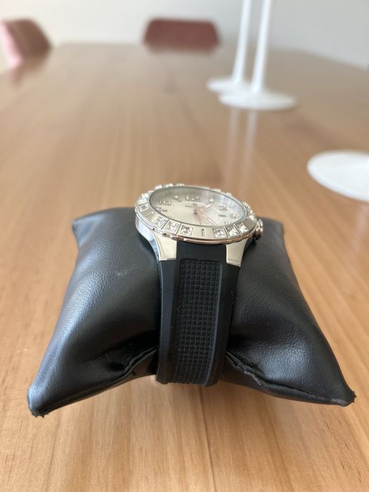 Ceas dama Festina cu cristale