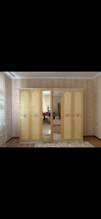 Итальянский спальний гарнитур