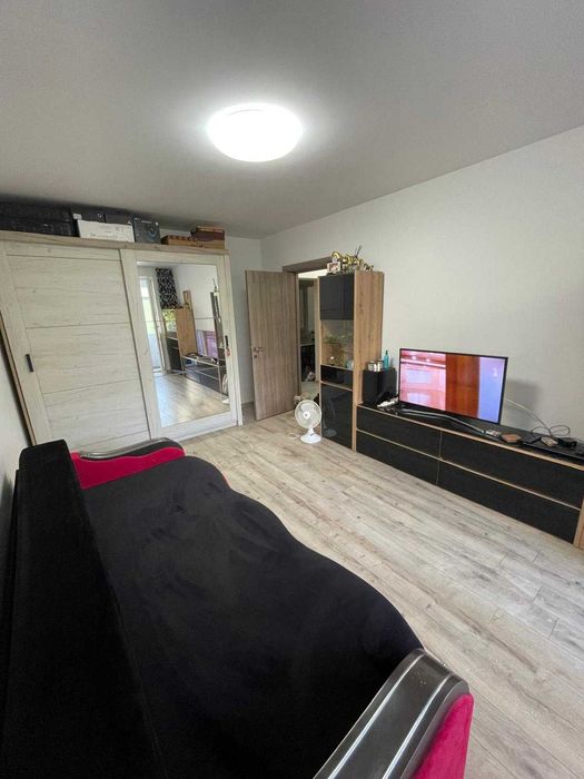 Apartament 3 camere de vânzare