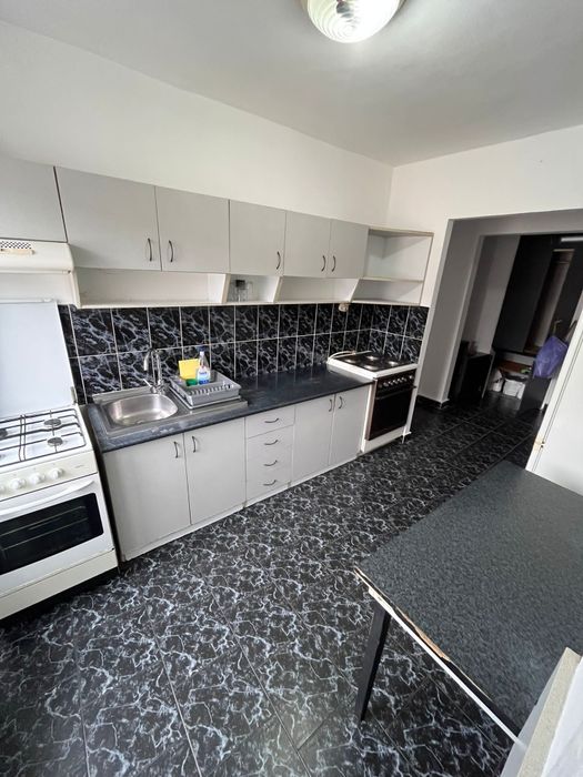 De inchiriat ap 3 camere Iosia