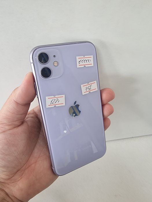 Продам Айфон 11 128г