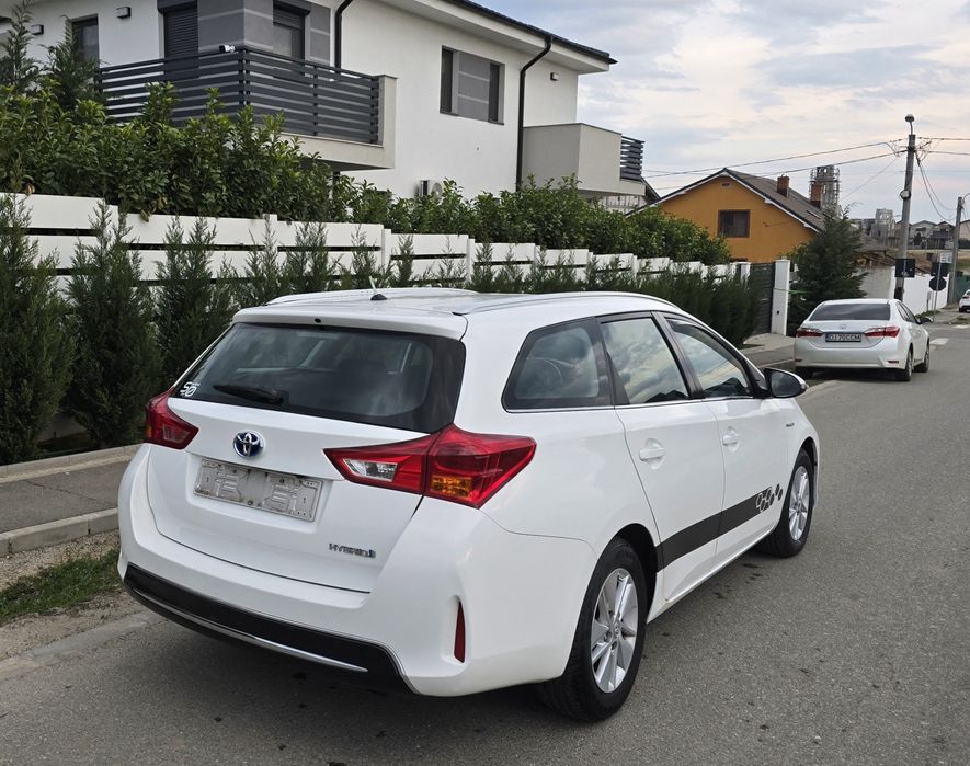 Hybrid Cutie automata 1 8 benzina  Xenon  Clima Camera marsalier