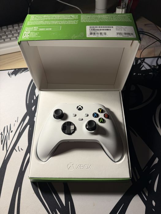 Геймпад / контроллер от последнего xbox