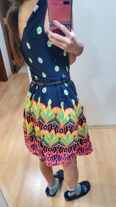 Лятна разкроена рокля