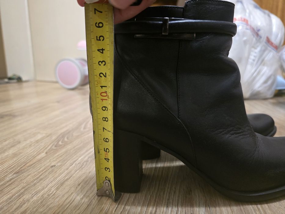 Дамски боти размер 41