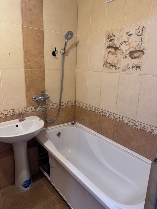 Продам 1 ком квартиру Есет батыра 164