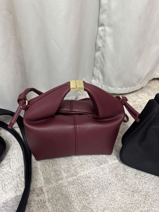 Сумку женскую продам