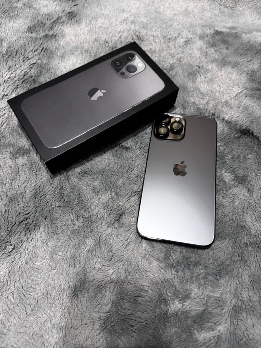 Айфон 13 поо мах идиял