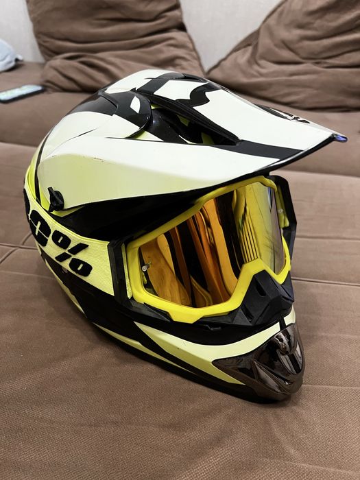 Продам мото шлем