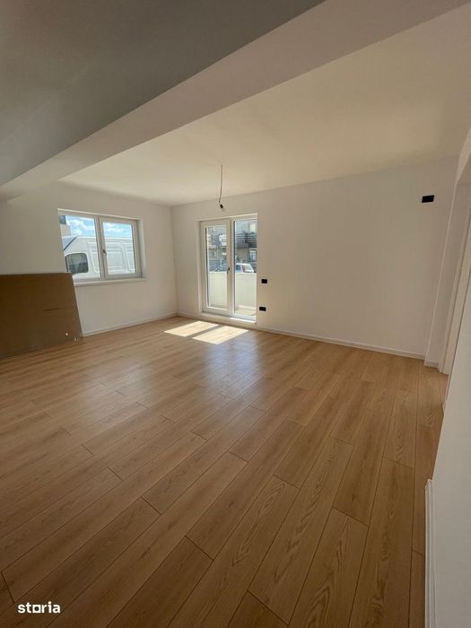 Apartament 3 camere cu curte proprie | Loc parcare inclus