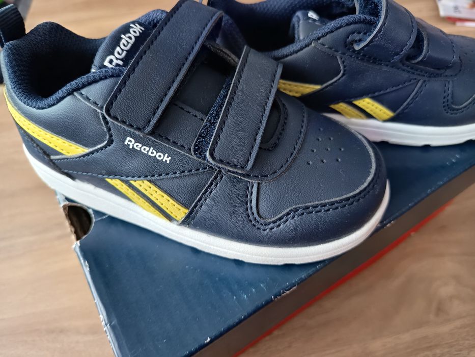 Adidasi noi copiii Reebok
