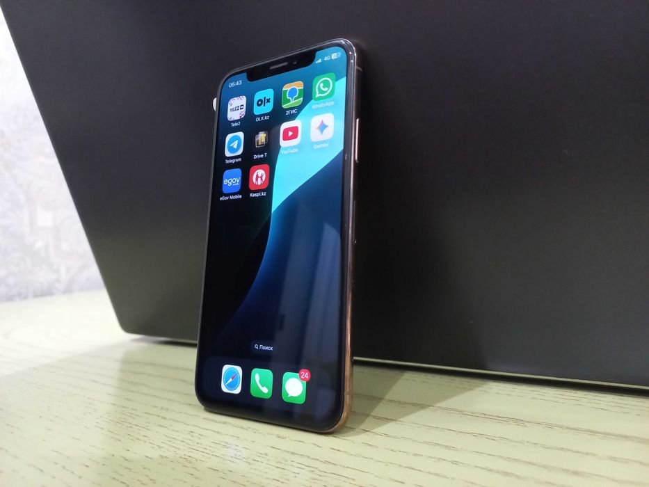 iPhone XS 64gb. Полный комплект