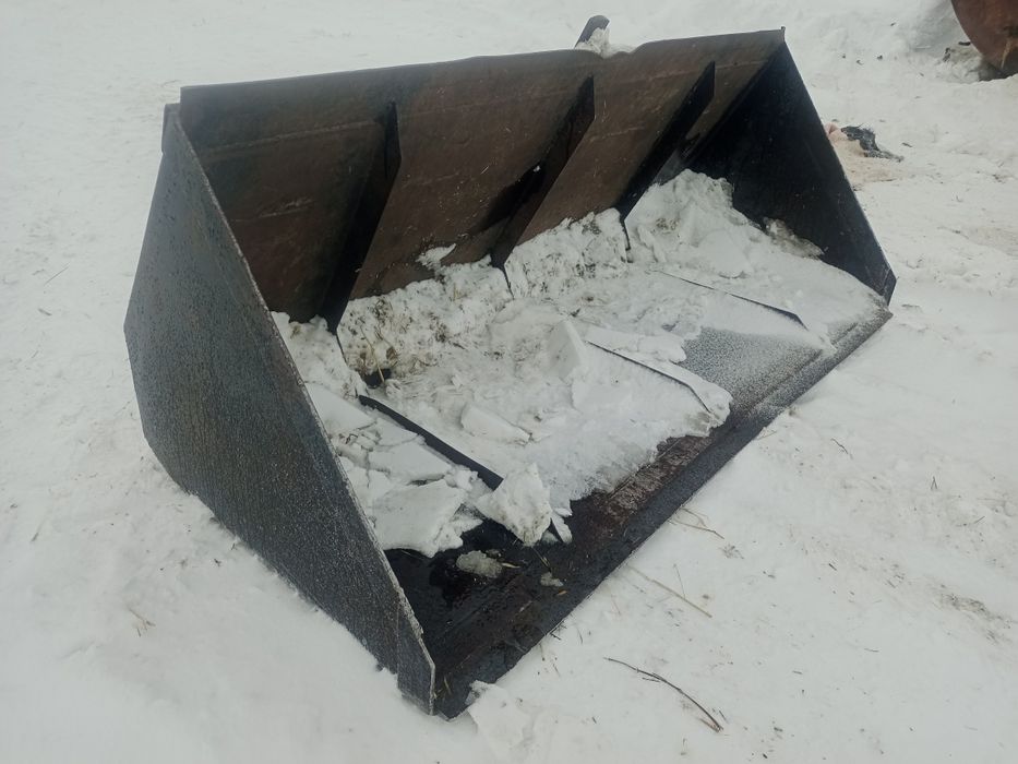 Продам трактор 82.1 российская зборка