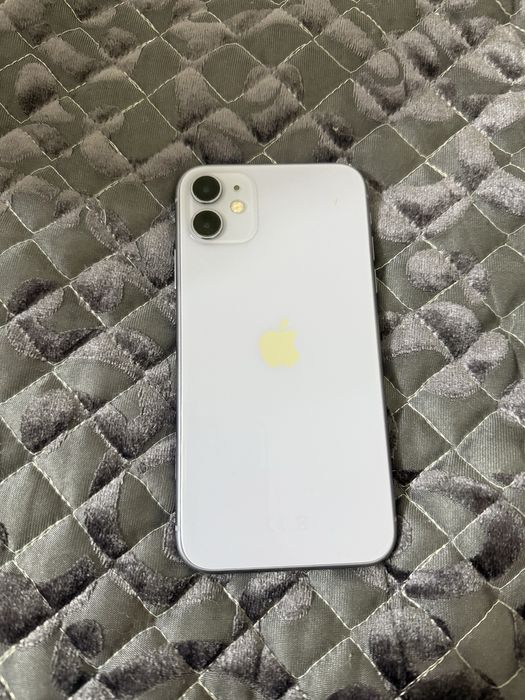Айфон 11 в отличном состоянии