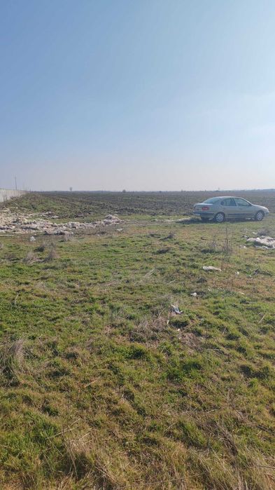 teren intravilan agricol Titu-Salcuta 2,13 Ha