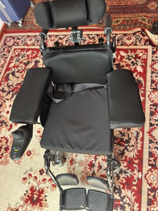 Электрическая  инвалидная коляска