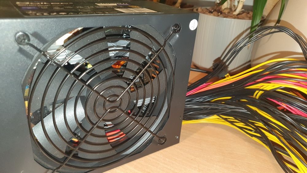 Sursa PC 1600w Qualtec Monolith Noua silentioasa!