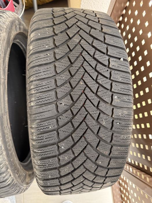 2 cauciucuri Bridgestone iarna 225/45 R17