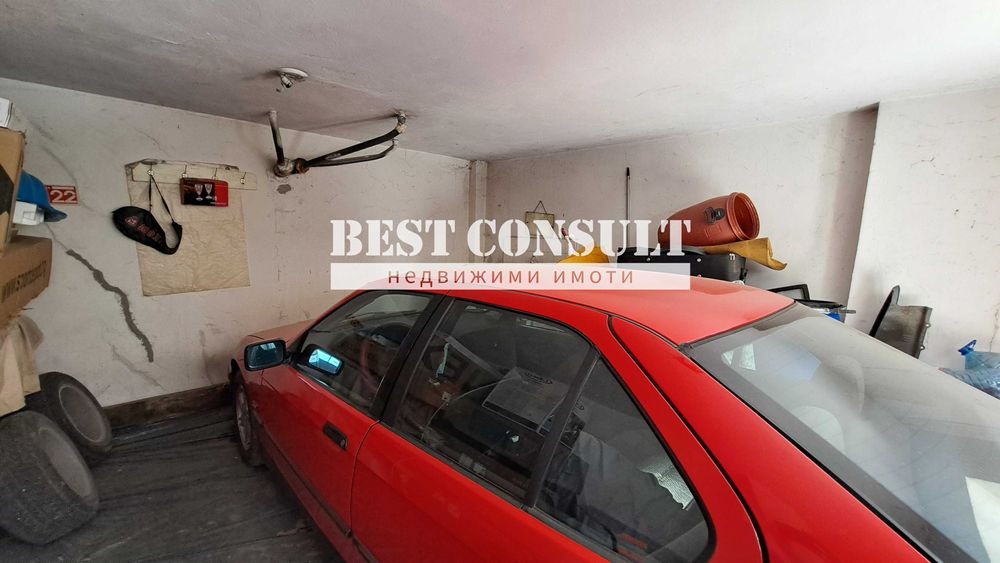 Продава се Тристаен апартамент в Русе, Център - 91 кв.м за 1099 €/кв.м - Снимка #10