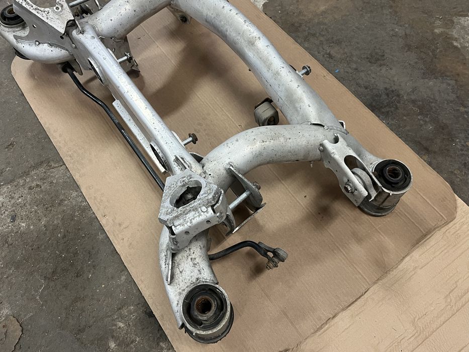 Заден мост за BMW E39 Комби