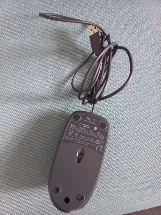 Мишка Logitech с кабел