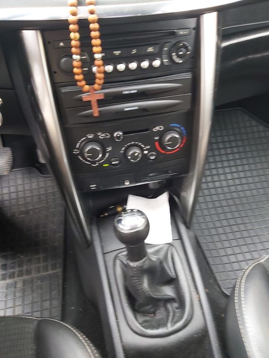 Peugeot 207 - anul 2011