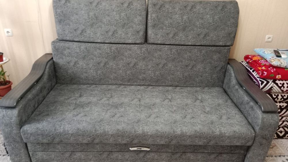 Продам диван, недорого