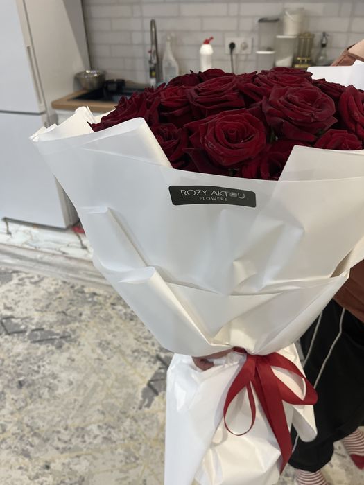 Цветы роза 50штук