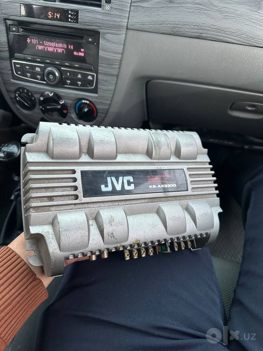 JVC KS-AX3300 avtomobil usiliteli