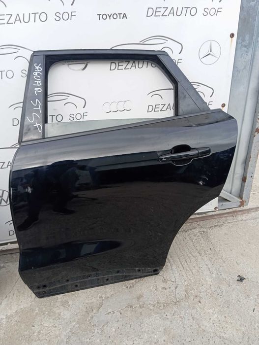 Usi, haion si bara Jaguar F-Pace R Sport 2017