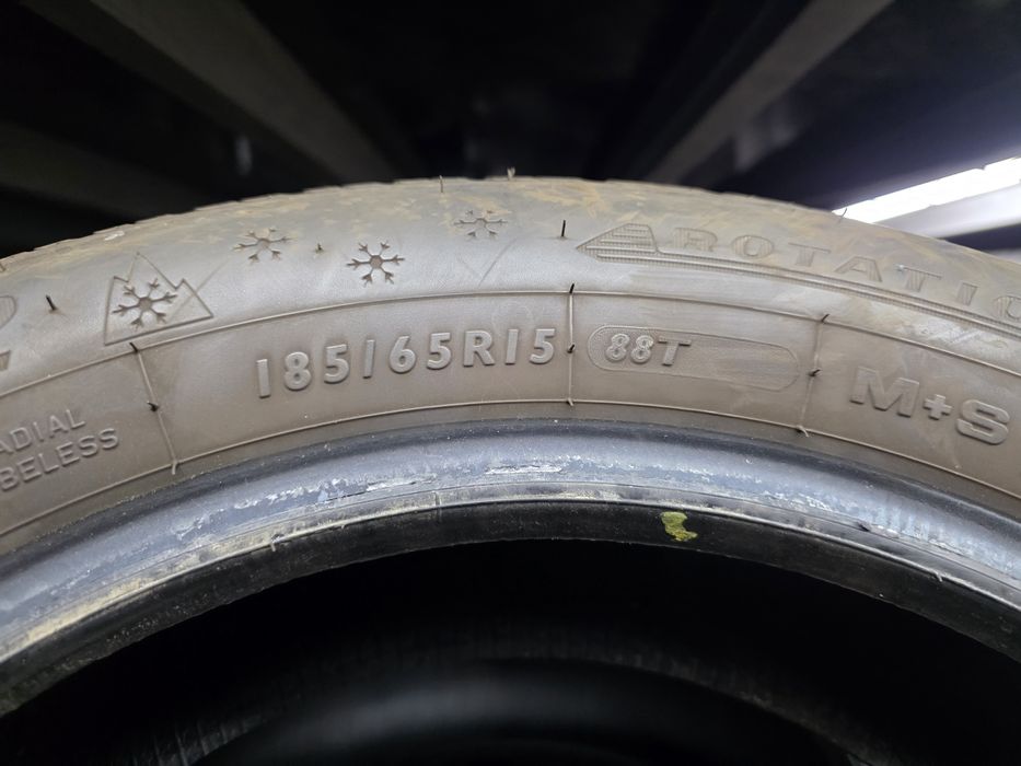2бр Зимни гуми 185 65 15 - Dunlop - DOT 2025