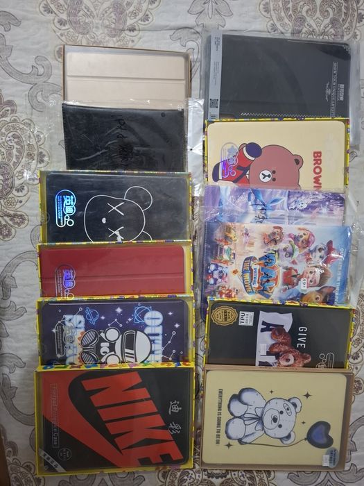 Чехлы на планшет