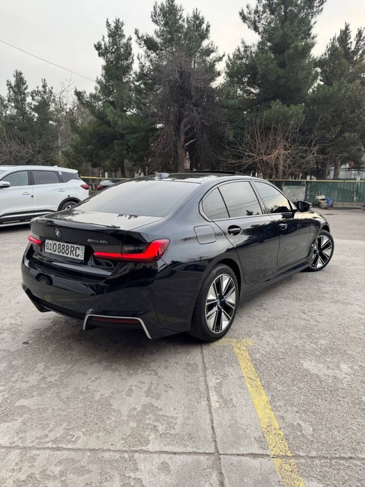 BMW i3 2024 — 2