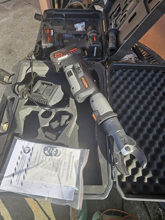 foarfeca si filetanta Fluxon