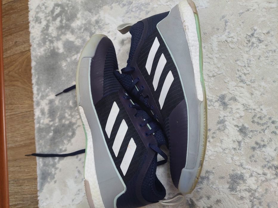 Кроссовки Crazyflight mid