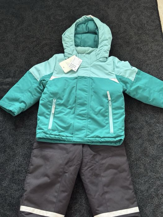 Costum de schi pentru copii 110cm nou